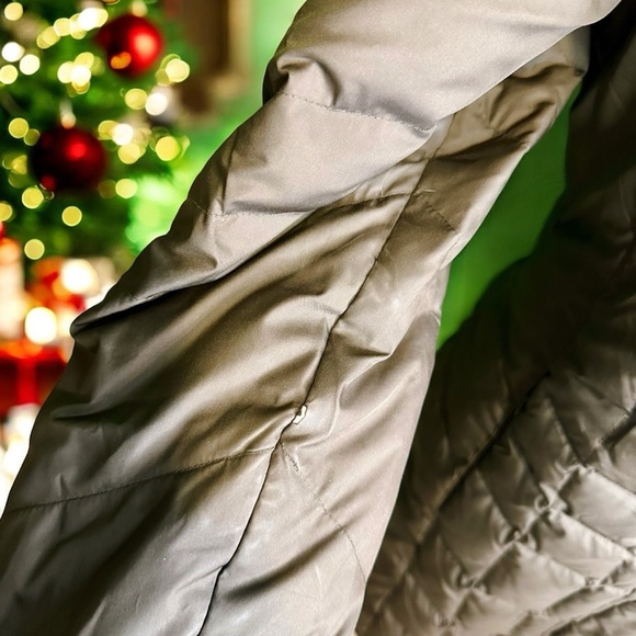 Eddie Bauer ‘Lodge’ Goose Down-Filled Winter Parka in Chocolate Brown Size M - Picture 12 of 16